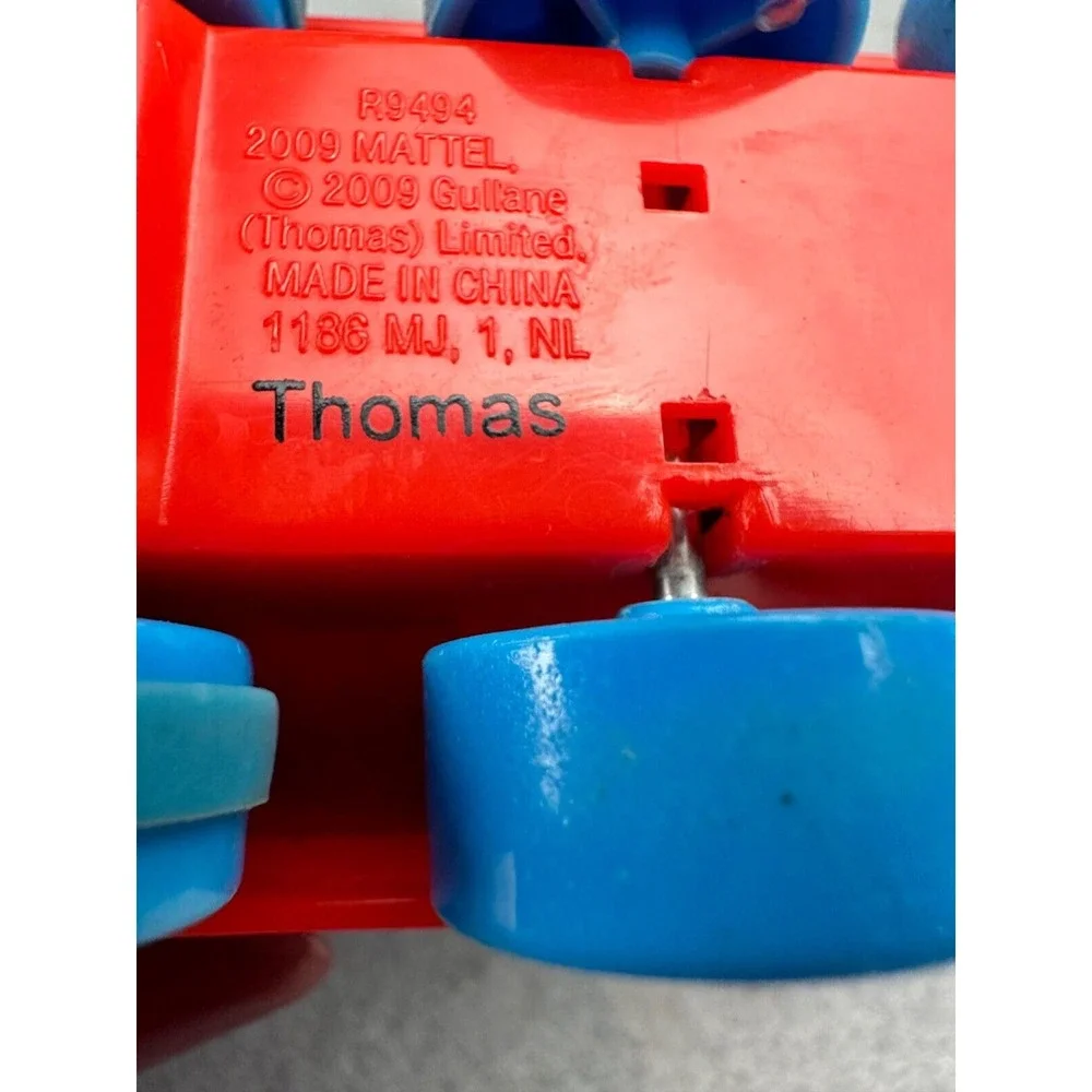 Thomas & Friends Pullback 2009 Thomas the Tank Engine Train Mattel Does Not Work